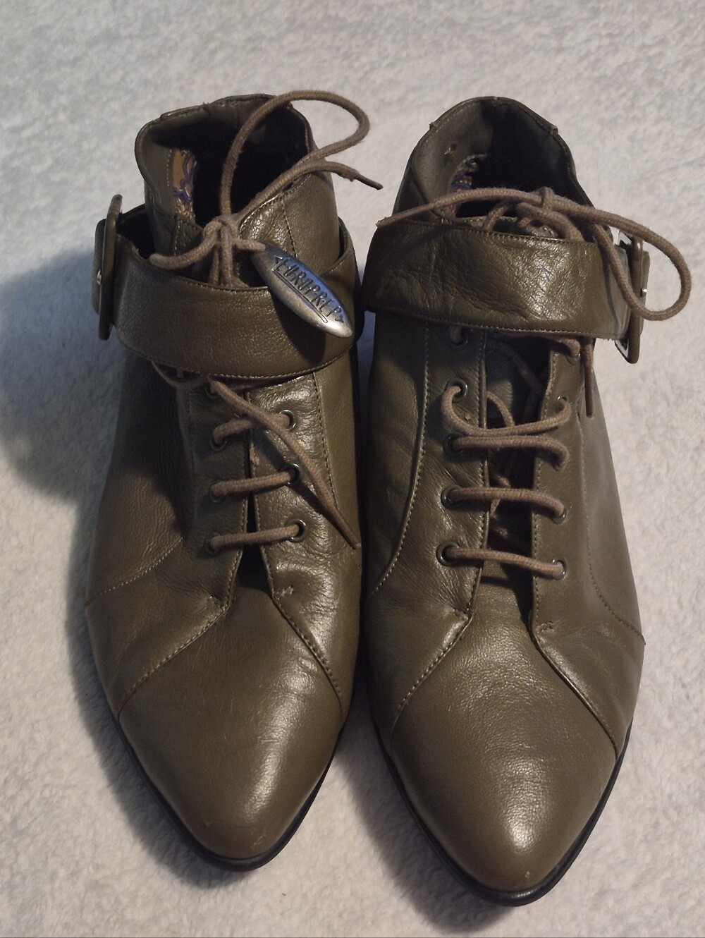 Euro Prep Vintage 90s Khaki Green Leather Lace Up Pixie Boots